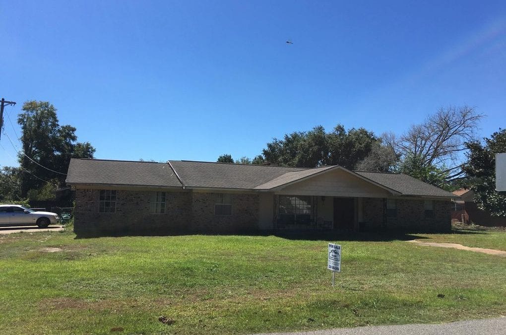 2422 Demaret Dr, Gulfport